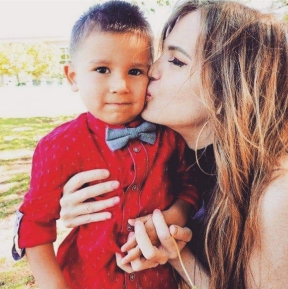 Meet your Posher, Michelle - Picture 2 of 4